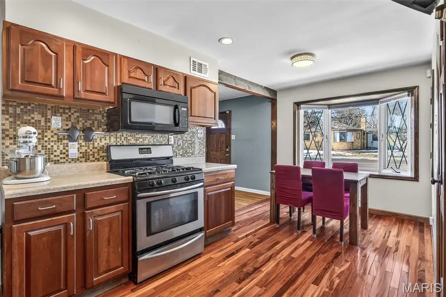 9406 Mackenzie Road, Affton, MO 63123 - #3