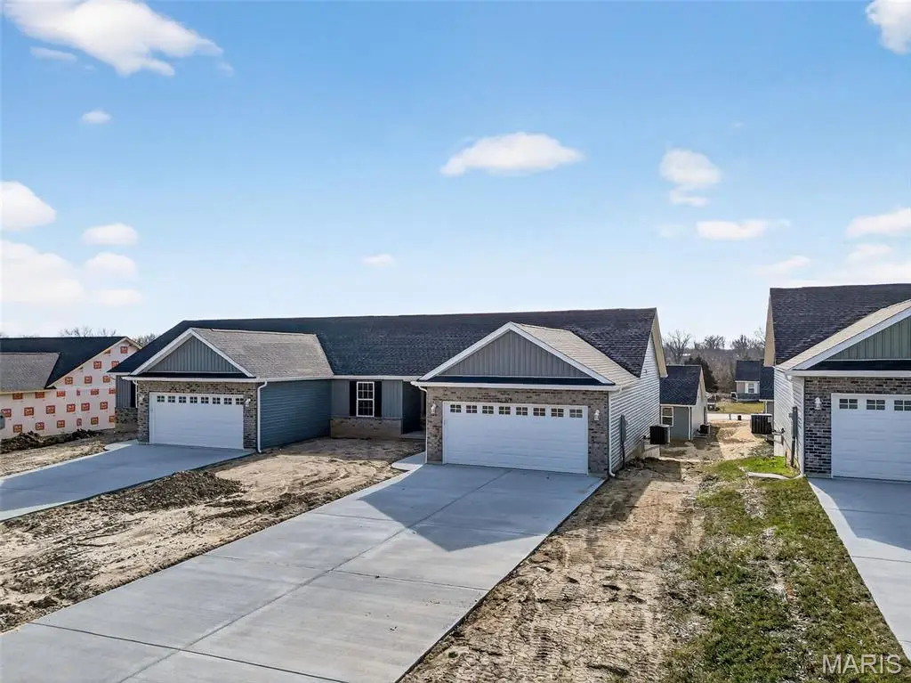 278 Railroad Street, Moscow Mills, MO 63362 - #1