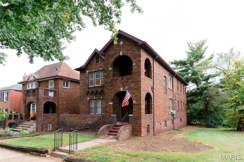 7360 Dartmouth Avenue, University City, MO 63130 - Image #1