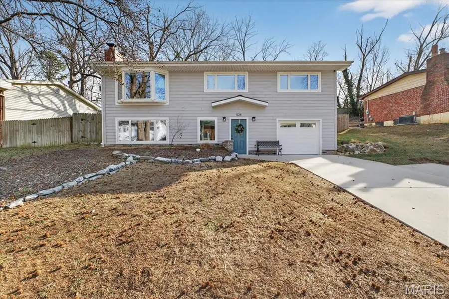 524 Hickory Hollow Lane, Saint Louis, MO 63122 - Image #2