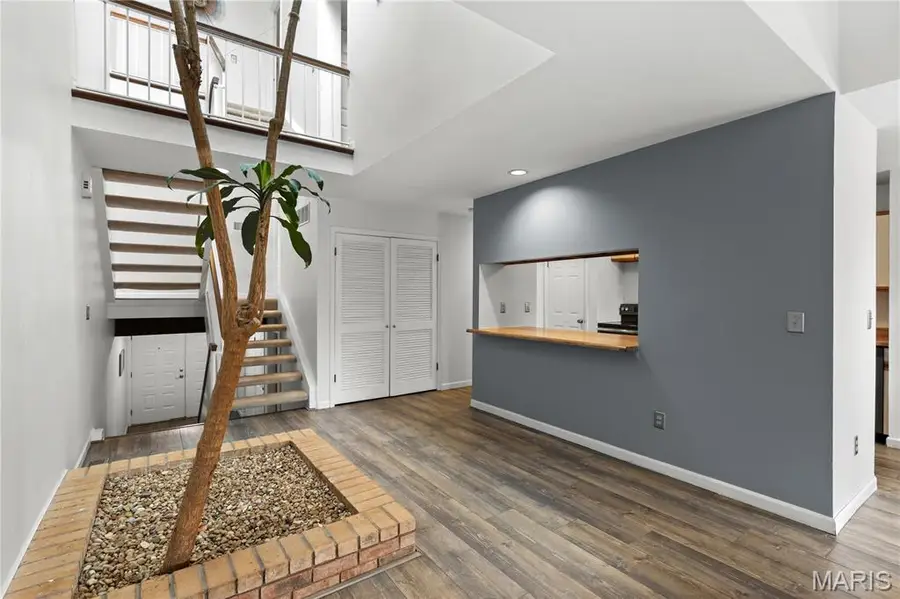 913 Maison Ladue Drive, Saint Louis, MO 63141 - #3