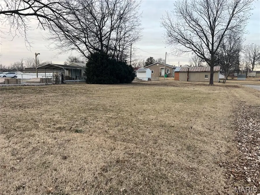 215 Ste Genevieve Drive, Ste Genevieve, MO 63670 - Image #2