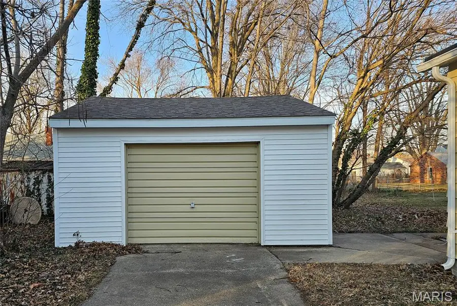 215 W Palmer Street, Litchfield, IL 62056 - Image #3