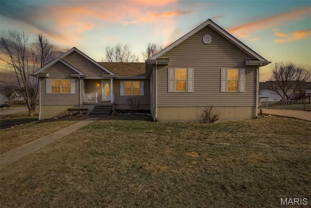 61 Swan Lane, Farmington, MO 63640 - Image #1