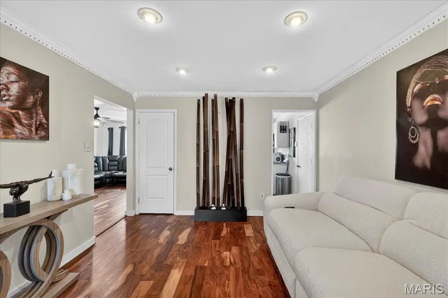 10749 Runningbrook Drive, Saint Ferdinand, MO 63137 - #2