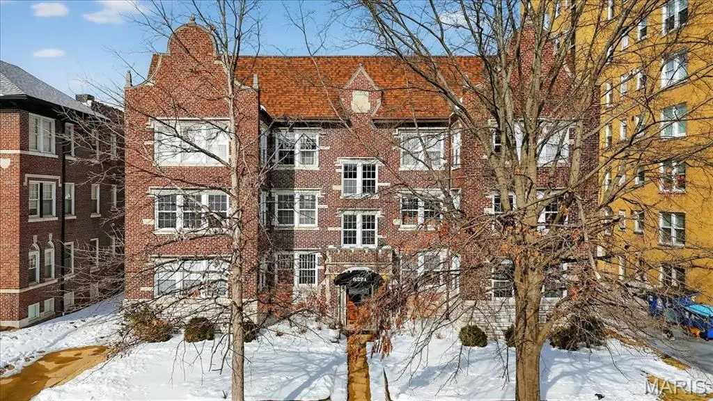 6221 Northwood Avenue #2W, Saint Louis, MO 63105 - #1