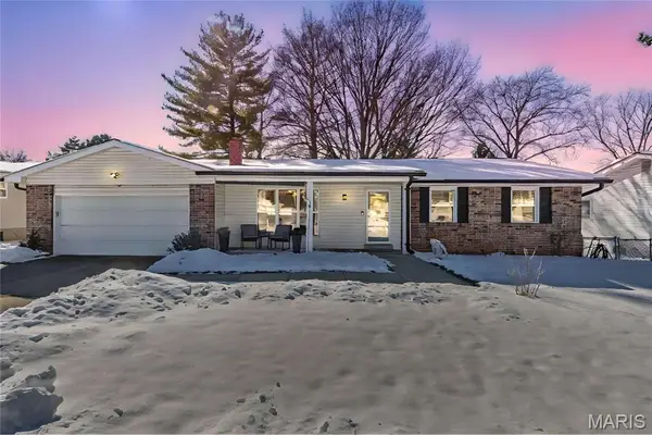 2901 Headland Drive, St Charles, MO 63301