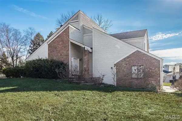 115 Timberidge Drive, St Peters, MO 63376