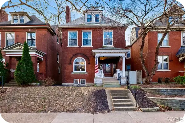 3728 Arsenal Street, St Louis, MO 63116