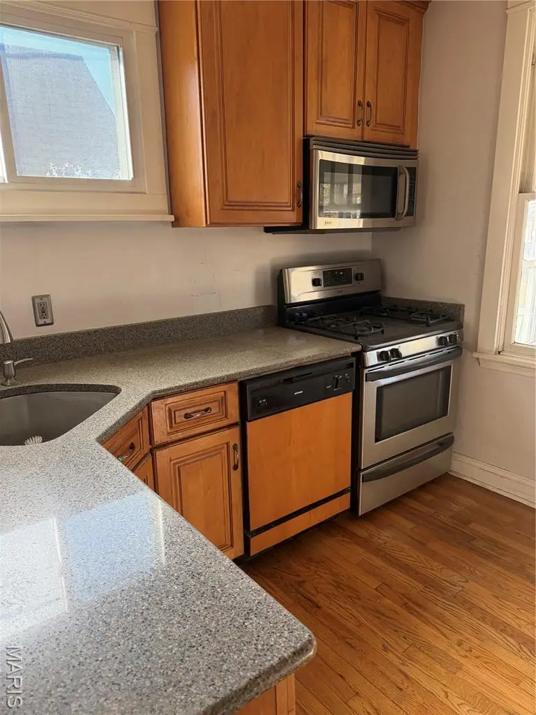 1731 Boneta Avenue, Saint Louis, MO 63117 - Image #3