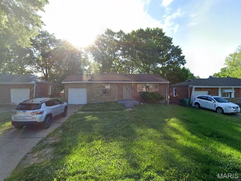 9244 Edna Street, Saint Louis, MO 63137 - Image #1