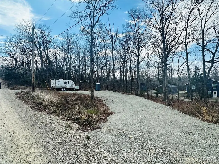 8875 Victoria Lane, French Village, MO 63036 - Image #2