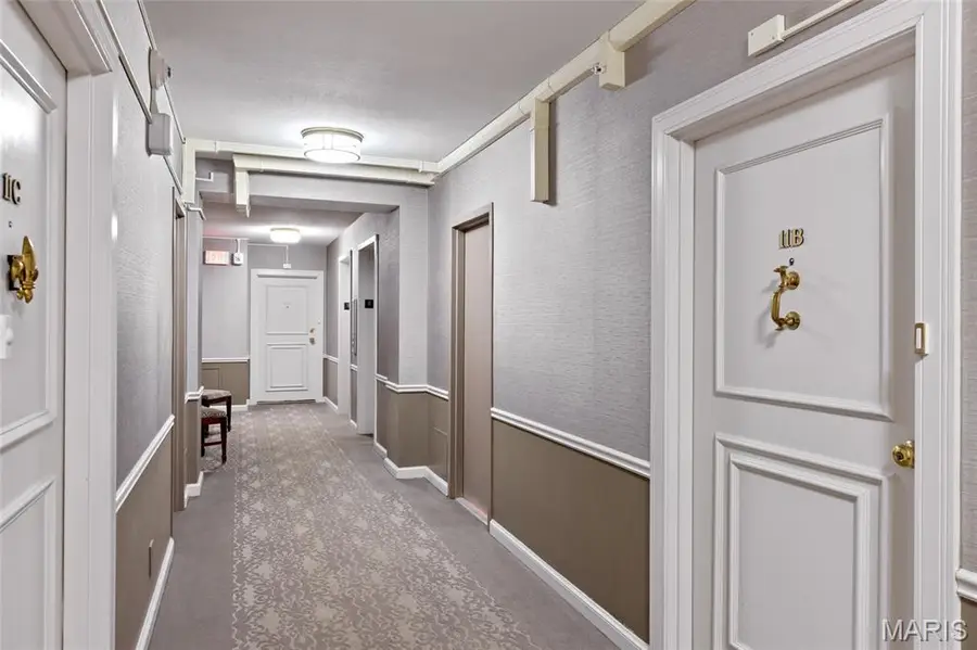 900 S Hanley Road #11B, Clayton, MO 63105 - Image #2