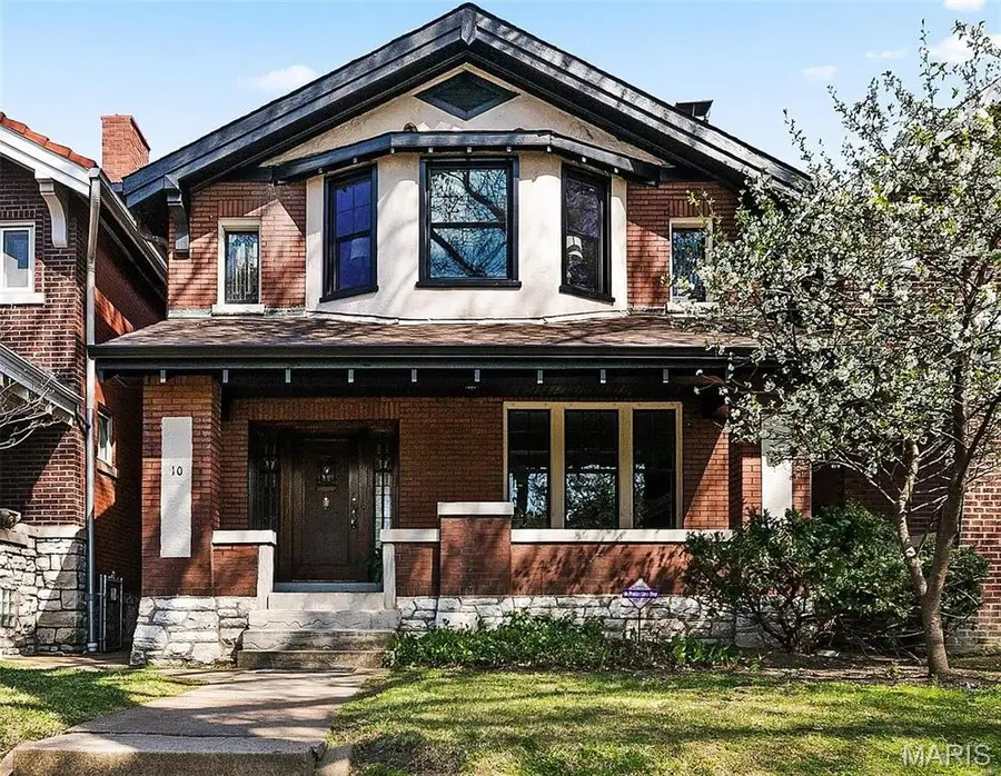10 Lawn Place, Saint Louis, MO 63110 - Image #2