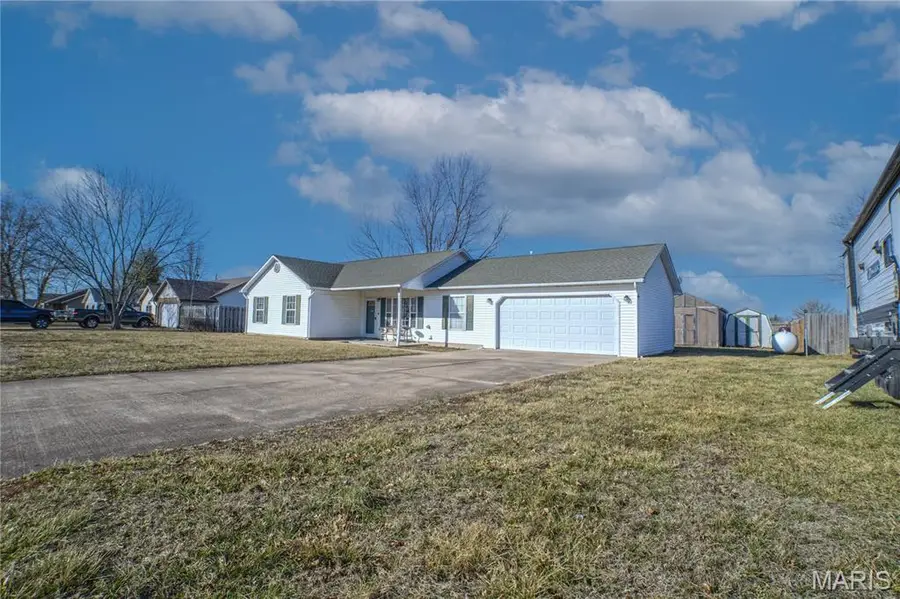1131 Howard Drive, Lebanon, MO 65536 - Image #2
