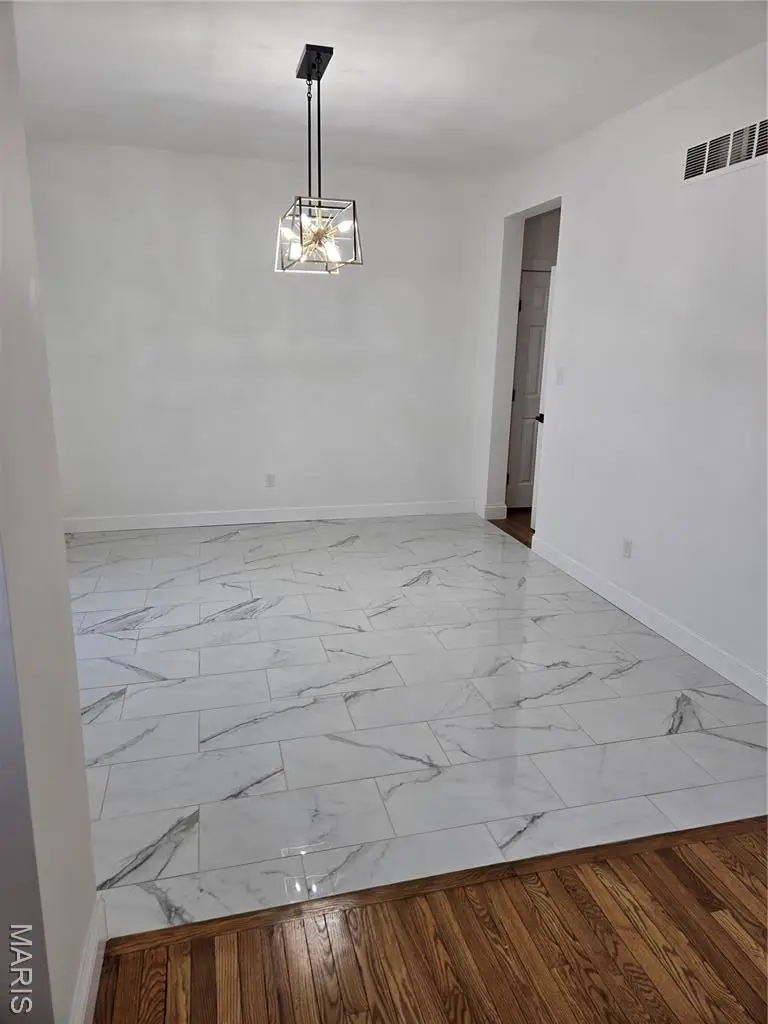 3120 Saint Vincent Avenue, Saint Louis, MO 63104 - Image #3