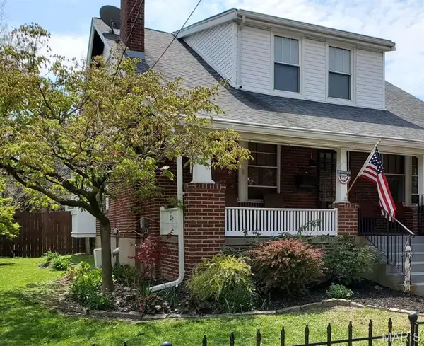 8766 Burton Avenue, Charlack, MO 63114