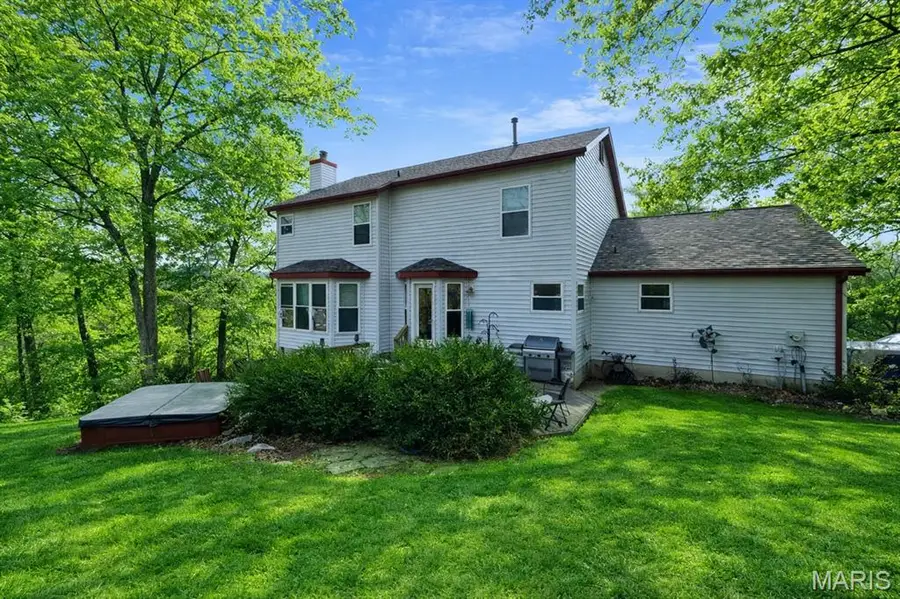 5839 Brookstone Terrace Drive, Oakville, MO 63129 - Image #2