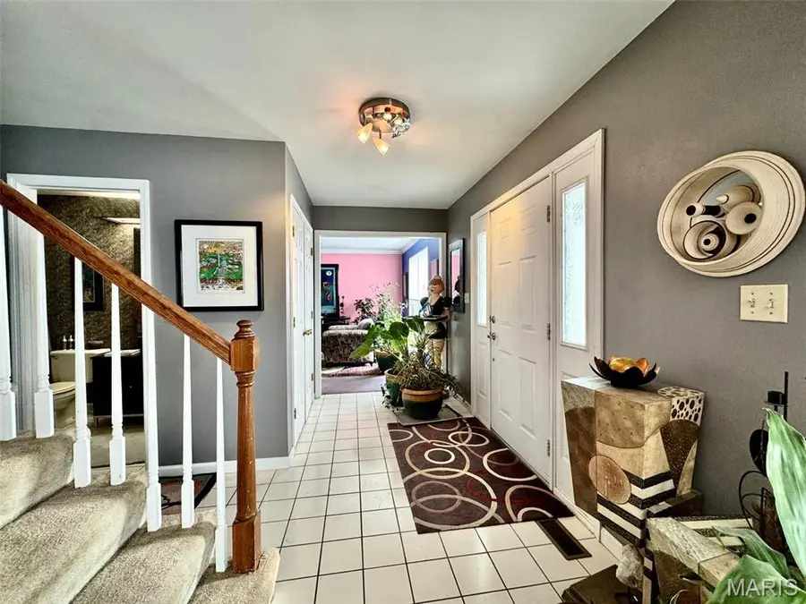 5839 Brookstone Terrace Drive, Oakville, MO 63129 - Image #3