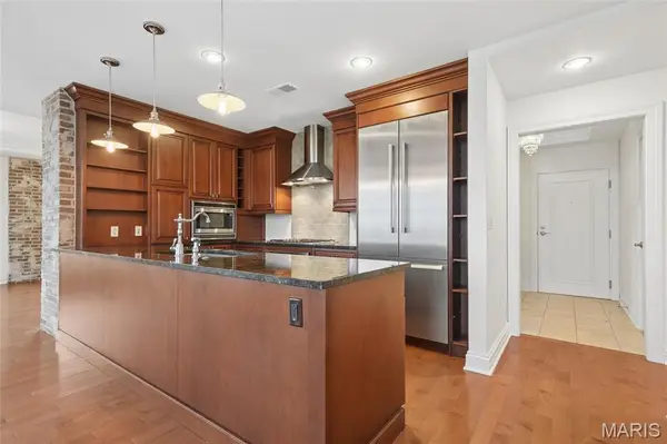 232 N Kingshighway Boulevard #1209, St Louis, MO 63108