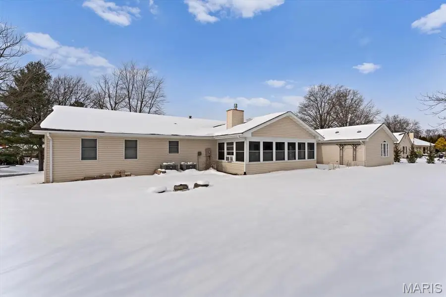 29 Santa Anita Drive, Maryville, IL 62062 - Image #2