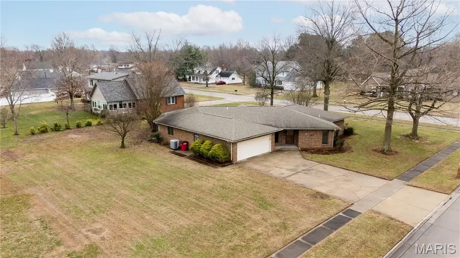 202 N Brushwick Avenue, Sikeston, MO 63801 - Image #2