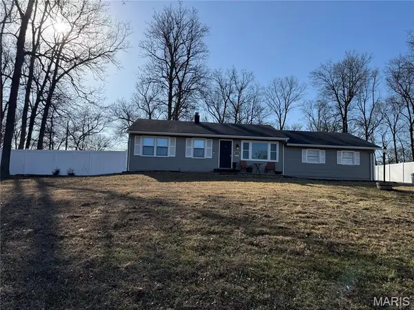 634 Parker Drive, Ballwin, MO 63021