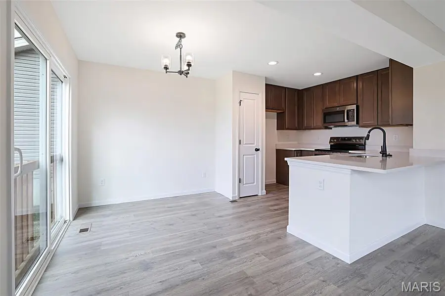 1076 Black Bear Drive, House Springs, MO 63051 - Image #3