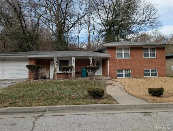 9002 De Boupre Street, East St Louis, IL 62203