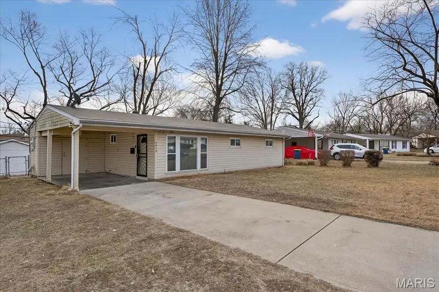 4410 Saint William Court, Saint Louis, MO 63134 - Image #2