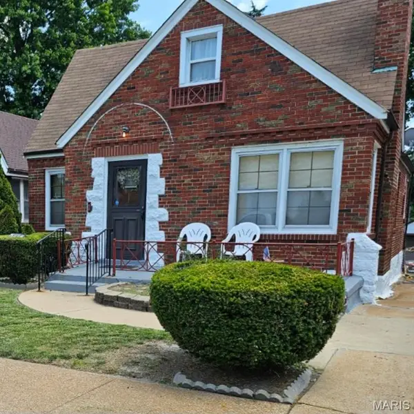 5714 Park Lane, St Louis, MO 63147