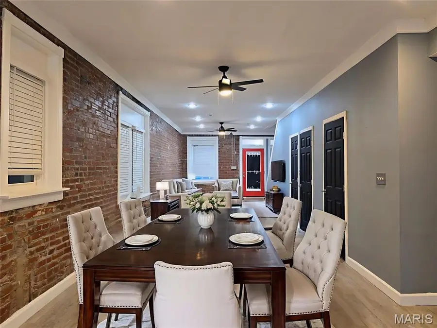 3708 Bamberger Avenue, Saint Louis, MO 63116 - Image #2