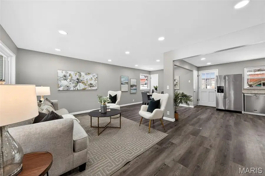 12 Thackery Court, Florissant, MO 63031 - #3