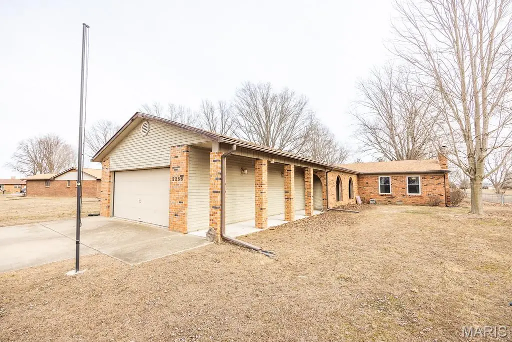 2266 Kaiser Road, New Athens, IL 62264 - Image #1