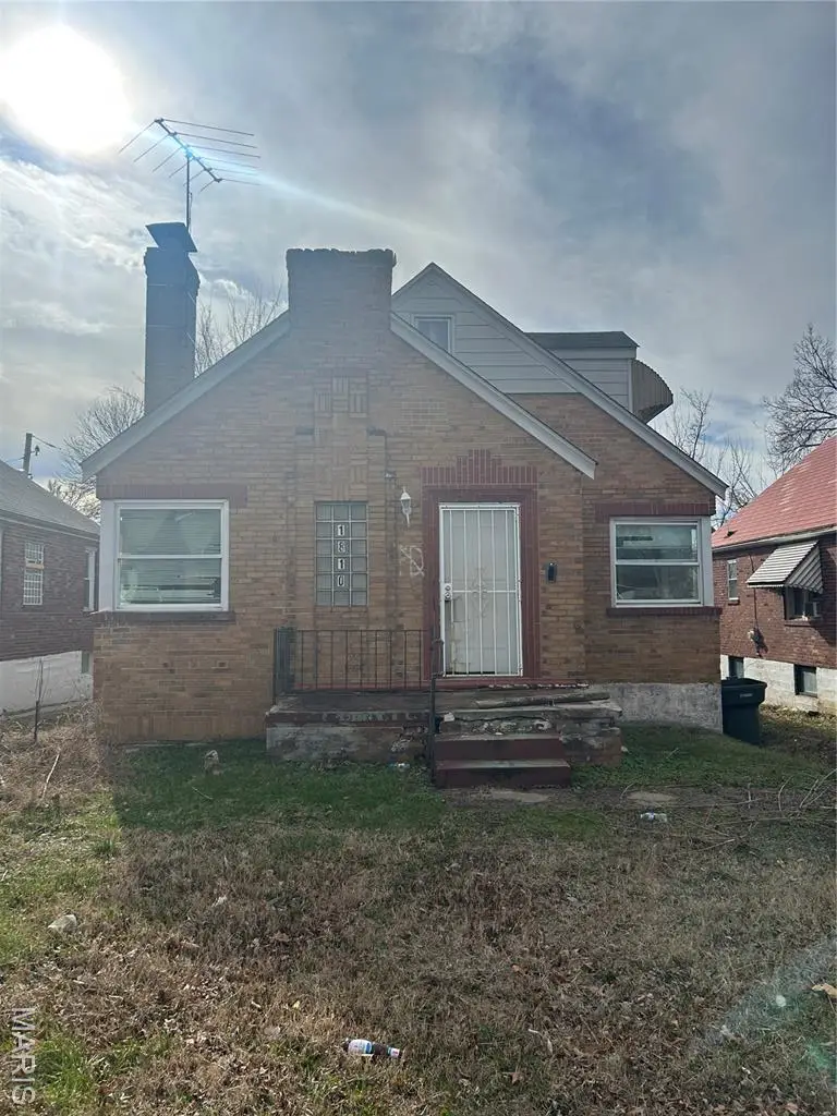 1810 Switzer Avenue, Saint Louis, MO 63147 - Image #2