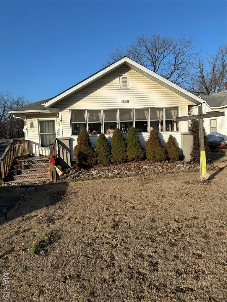 813 N Broadway Avenue, Salem, IL 62881 - Image #2