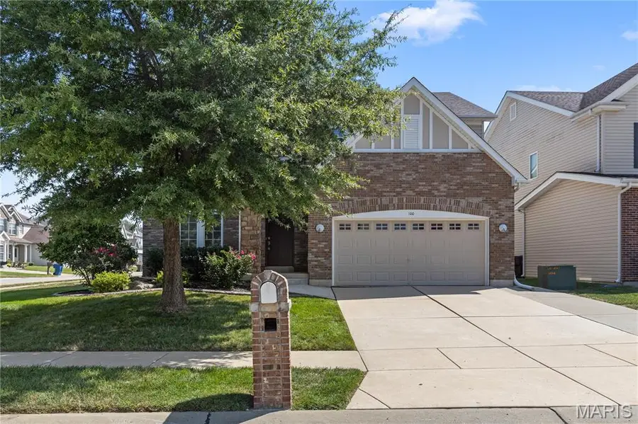 100 Berry Manor Circle, Saint Peters, MO 63376 - Image #2