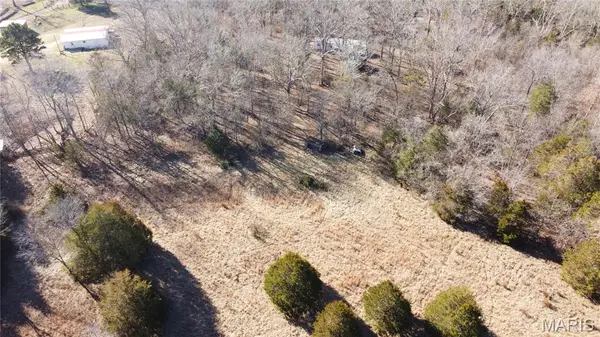 10827 Scout Camp Road, Bismarck, MO 63624