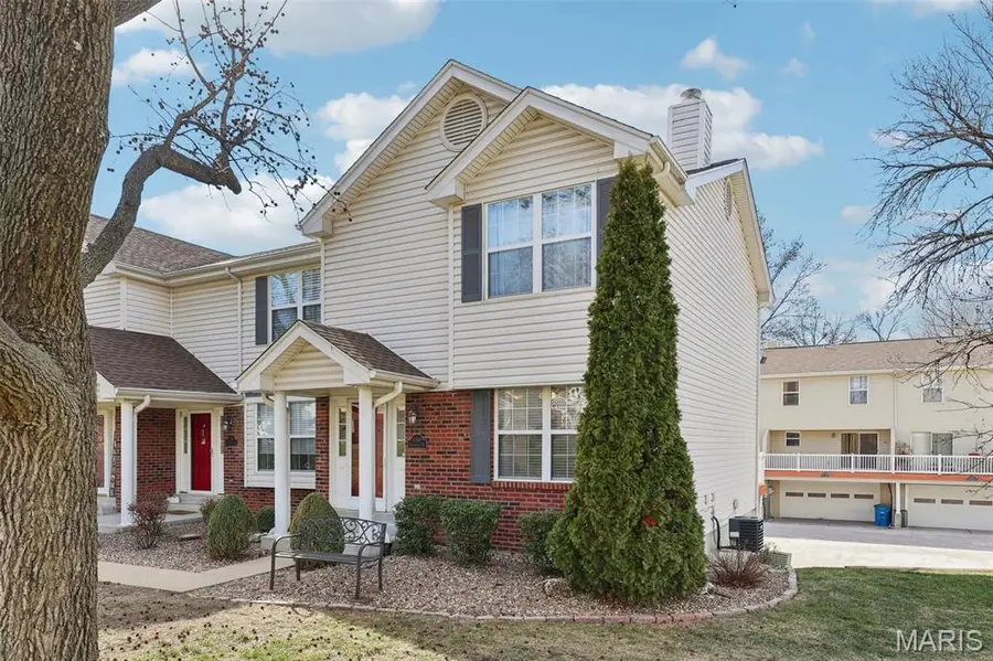 1760 Honeysuckle Drive #8, Saint Charles, MO 63303 - Image #3