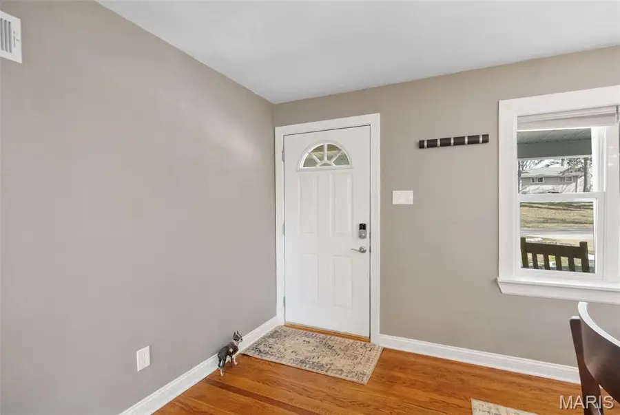 4930 Mount Royal Road, Saint Louis, MO 63128 - #3