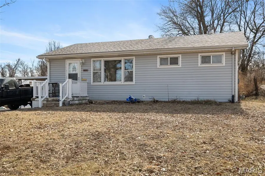 10558 Hobday Avenue, Saint Ann, MO 63074 - #2