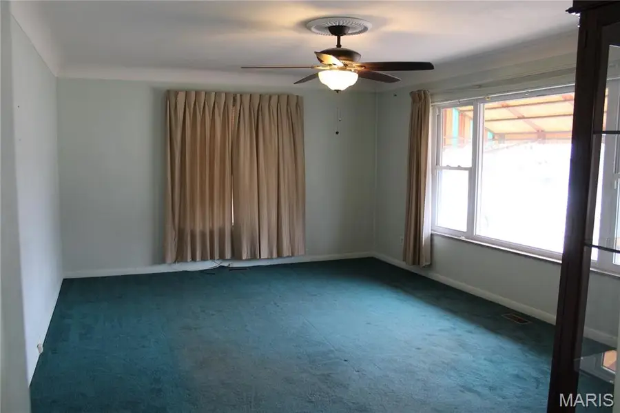 8920 Lackland Road, Overland, MO 63114 - Image #2