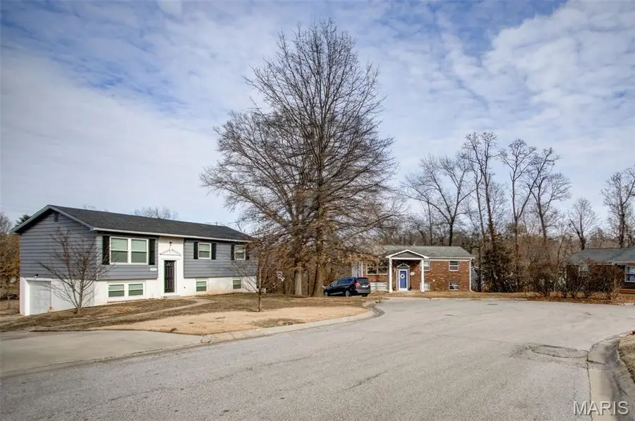 5916 Dogwood Lane, Godfrey, IL 62035 - Image #3