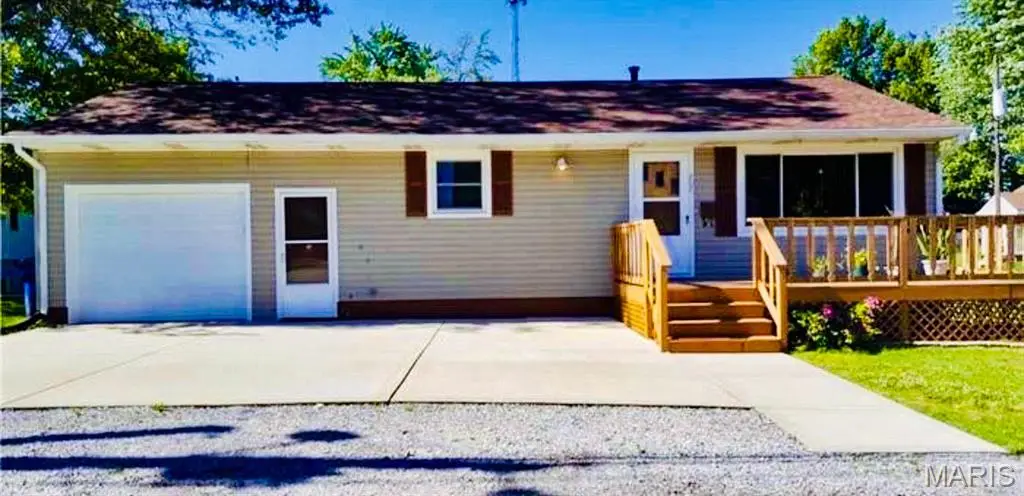 207 E High Street, Troy, IL 62294 - Image #1