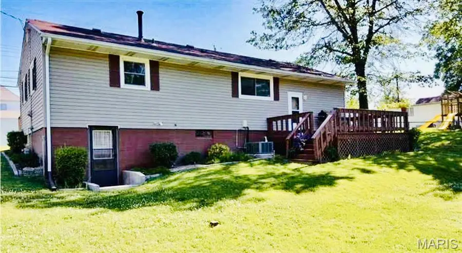 207 E High Street, Troy, IL 62294 - Image #2