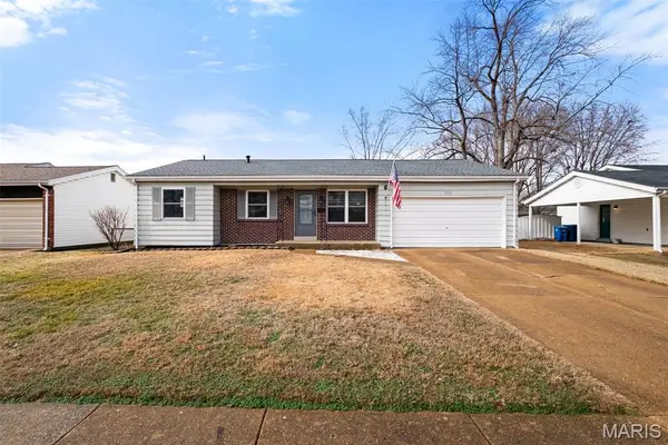 7415 Foxtrot Drive, Hazelwood, MO 63042