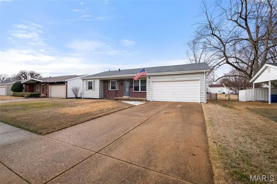 7415 Foxtrot Drive, Hazelwood, MO 63042 - #2