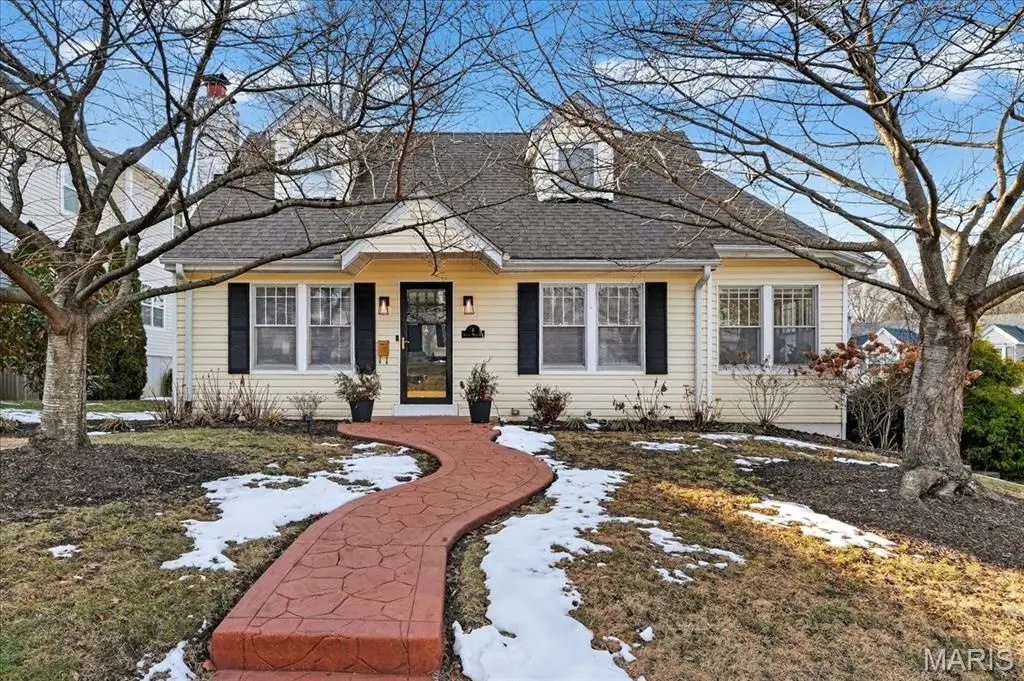 8 S Moreland Avenue, Saint Louis, MO 63122 - #1