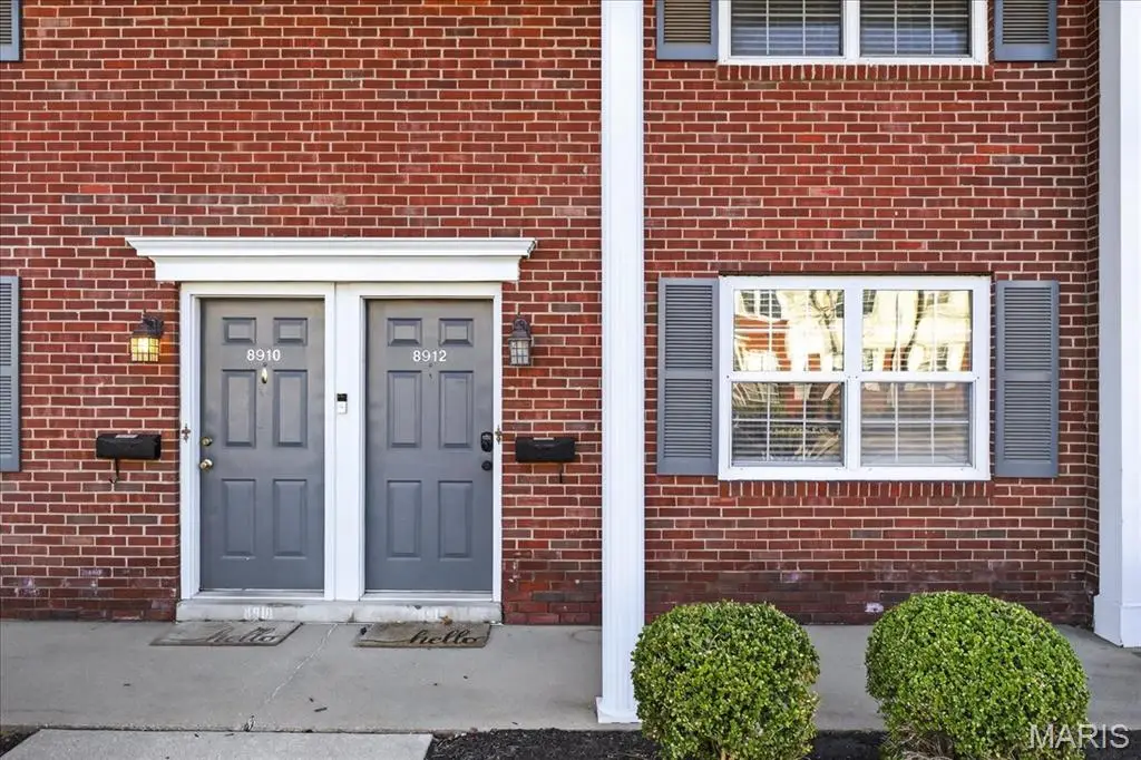 8912 N Swan Circle, Brentwood, MO 63144 - Image #1