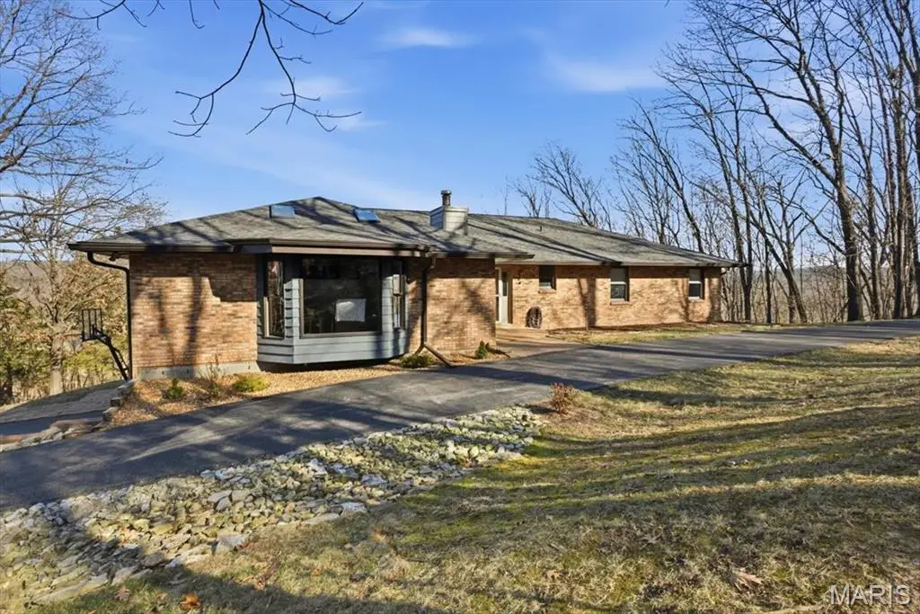 9 N Trail Drive, Meramec, MO 63025 - Image #1